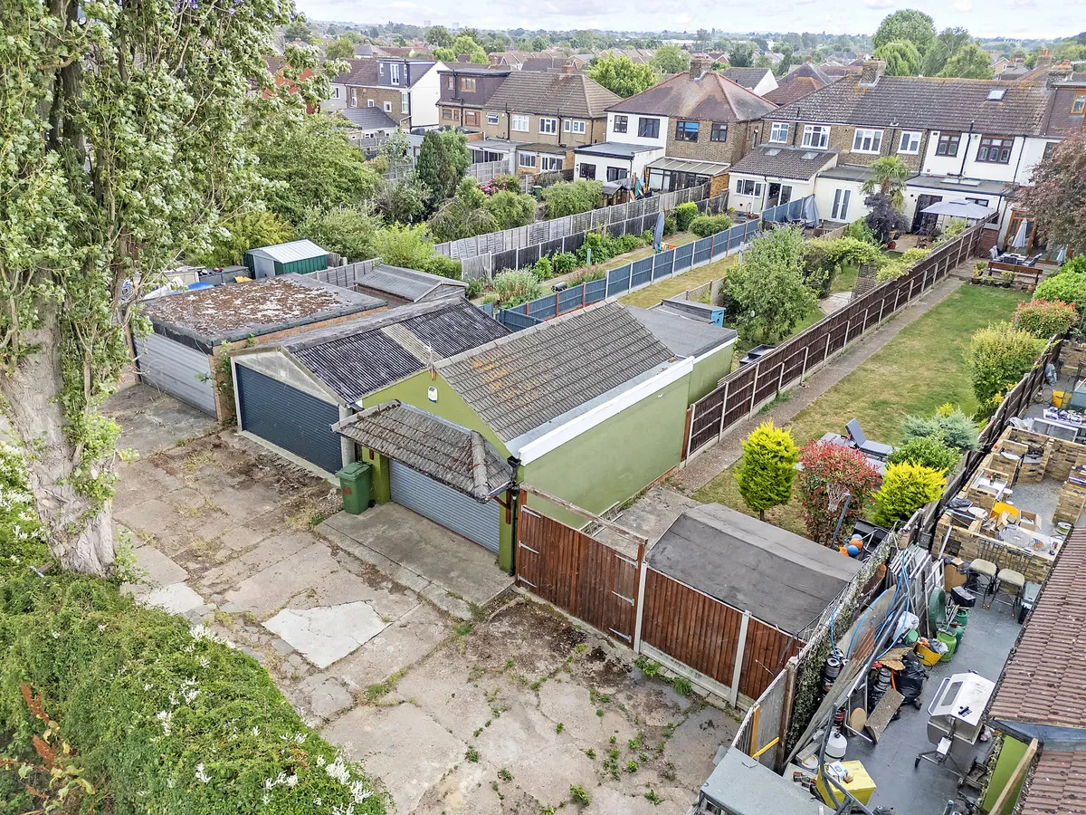 Cross Road, Romford, Mawneys, RM7 8AU, photo 17