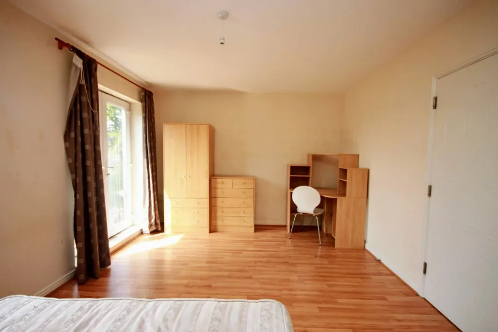 Harescombe Drive, GRH (Gloucestershire Royal Hospital), Gloucester, GL1, photo 5