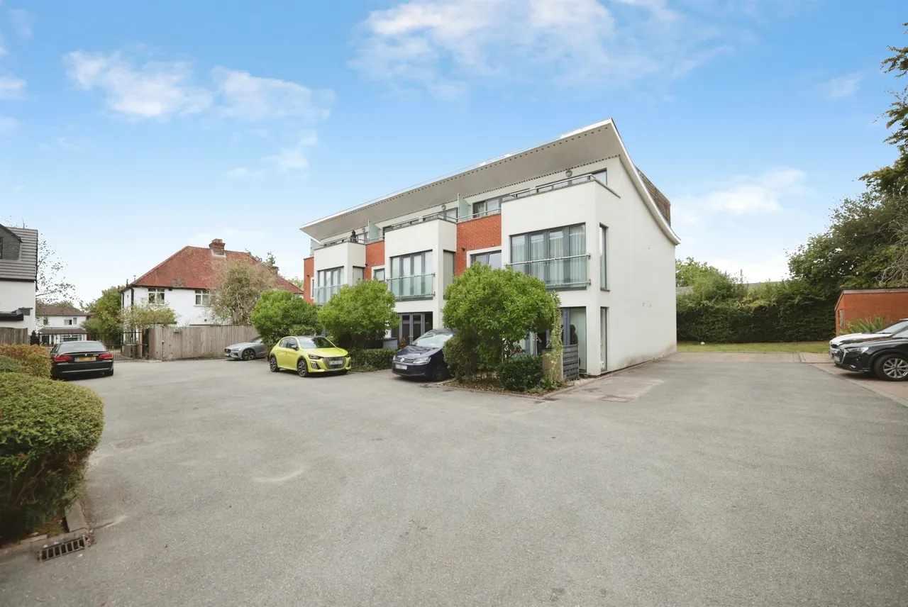 Skyline Mews, High Wycombe, HP12, photo 17