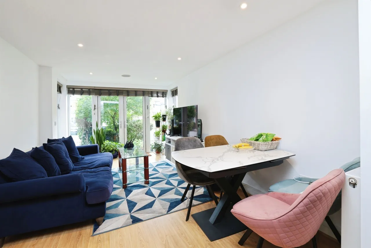 Skyline Mews, High Wycombe, HP12, photo 15