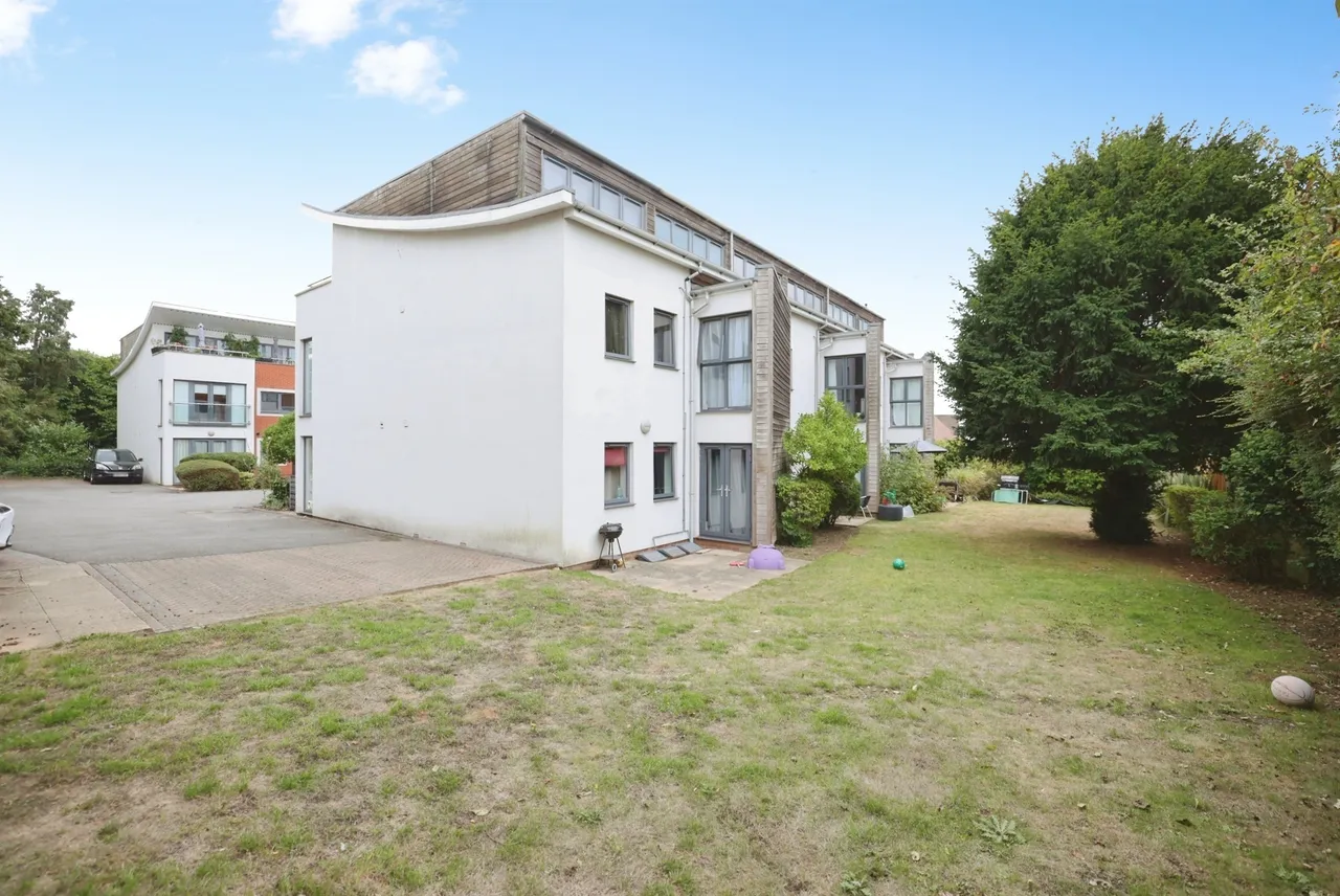 Skyline Mews, High Wycombe, HP12, photo 14