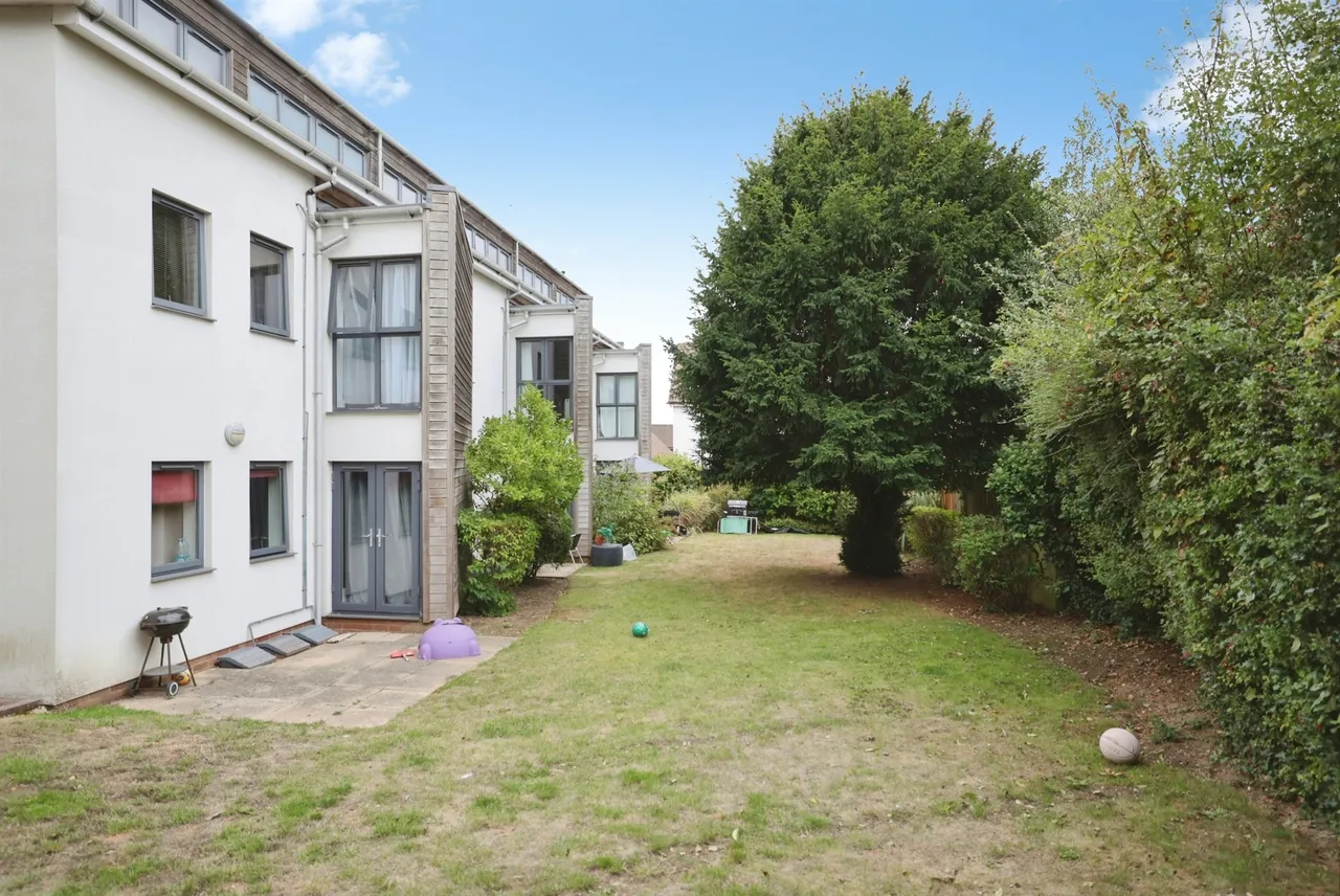 Skyline Mews, High Wycombe, HP12, photo 4