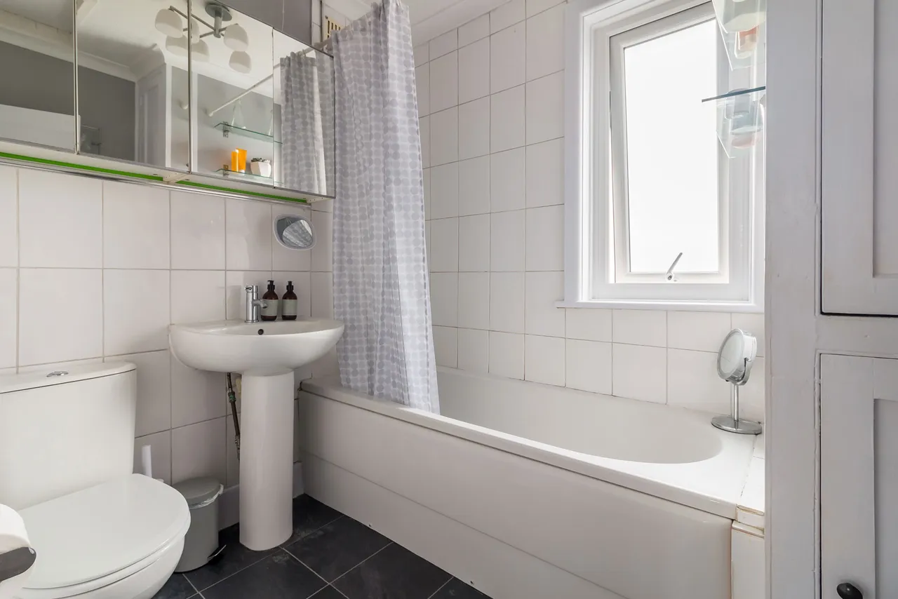 25 Kinsbourne Avenue, Bournemouth, Bournemouth, BH10 4HE, photo 13