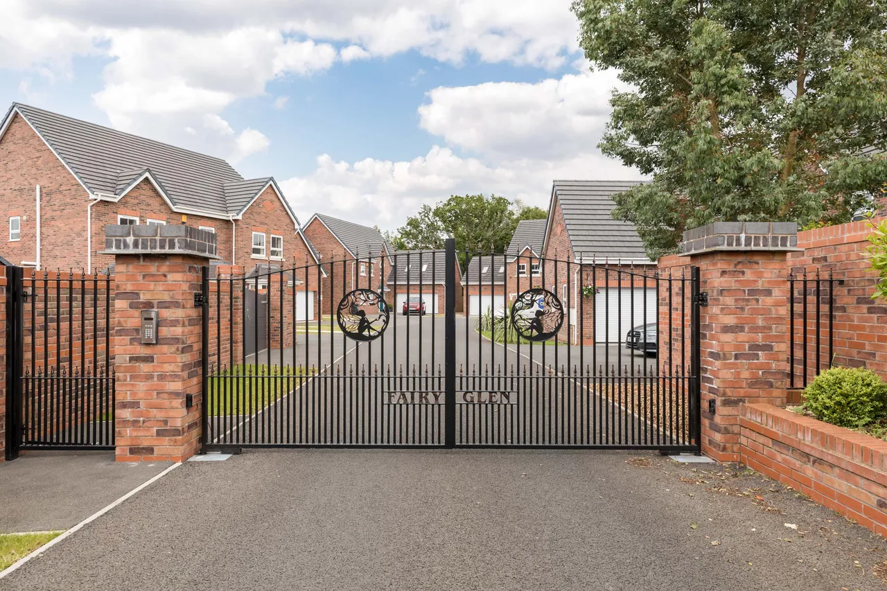 Fossdale Moss, Leyland, PR26, photo 25