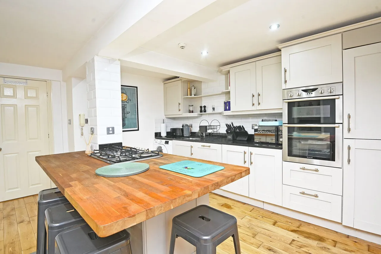 Harlow Moor Drive, Harrogate, HG2, photo 4