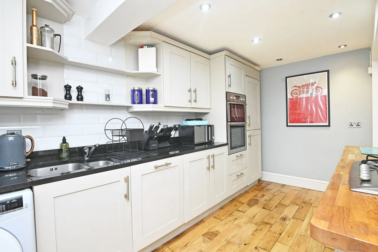 Harlow Moor Drive, Harrogate, HG2, photo 15