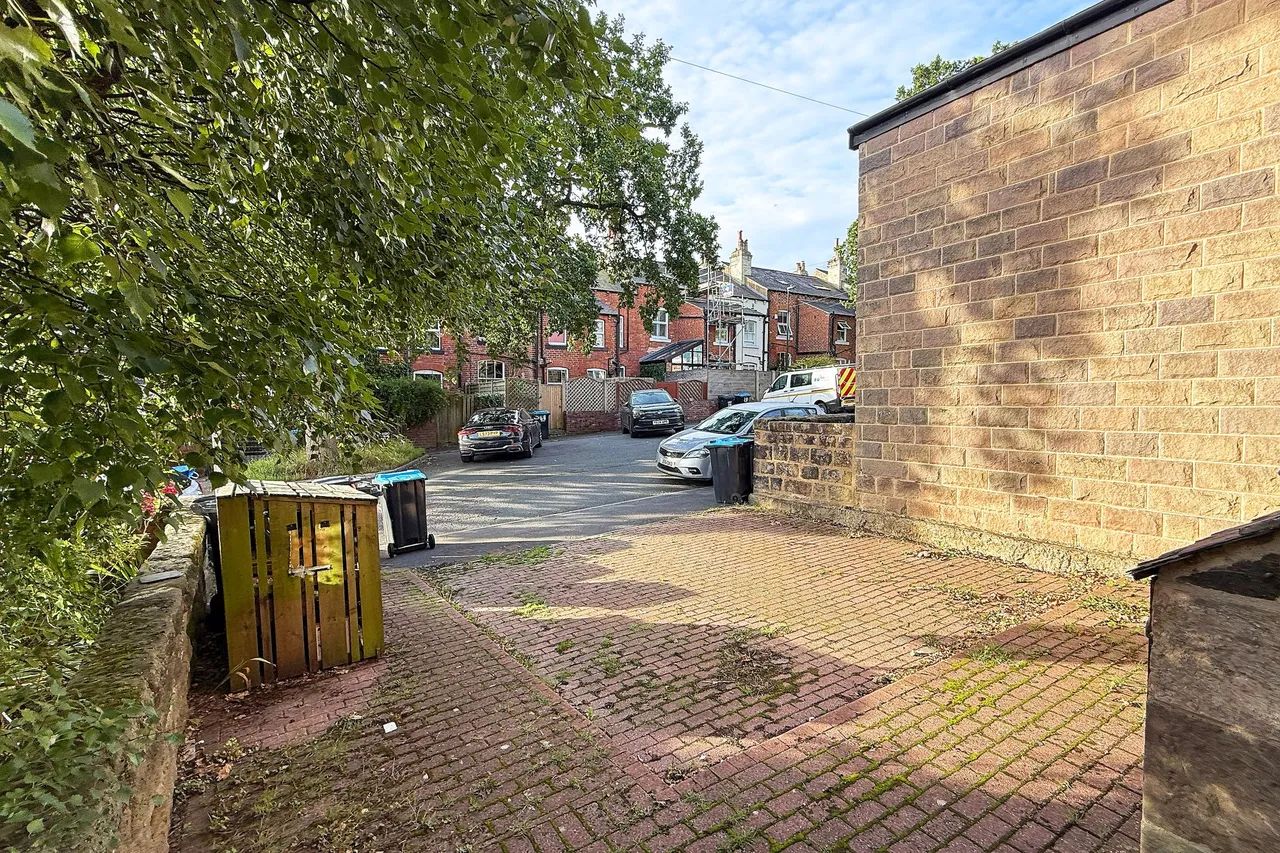 Harlow Moor Drive, Harrogate, HG2, photo 18