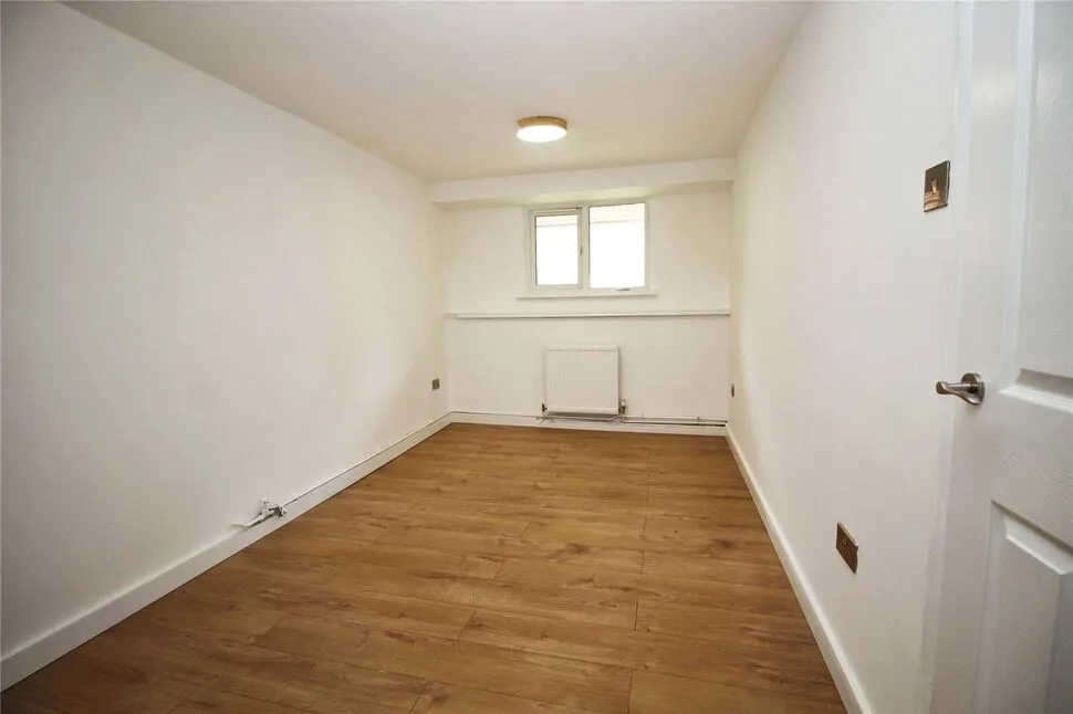 Kingsway Gardens, Andover, SP10, photo 4