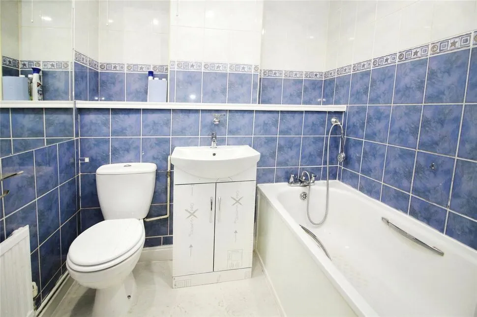 Kingsway Gardens, Andover, SP10, photo 3
