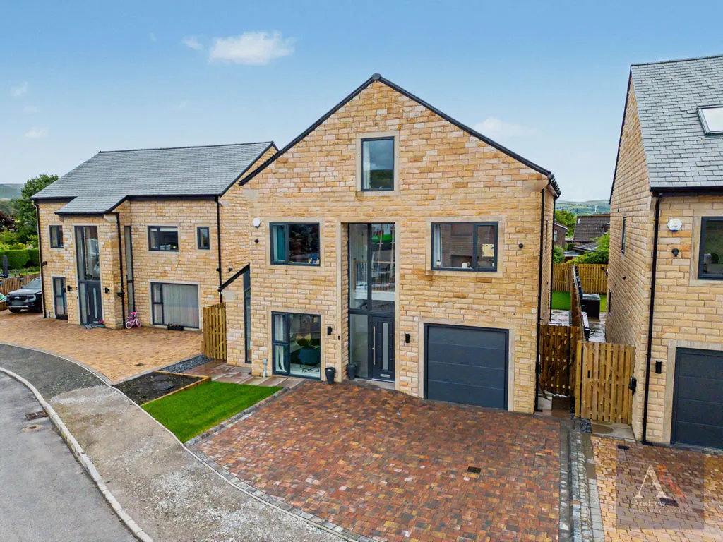 Chestnut Way, Littleborough OL15 8RW, photo 13