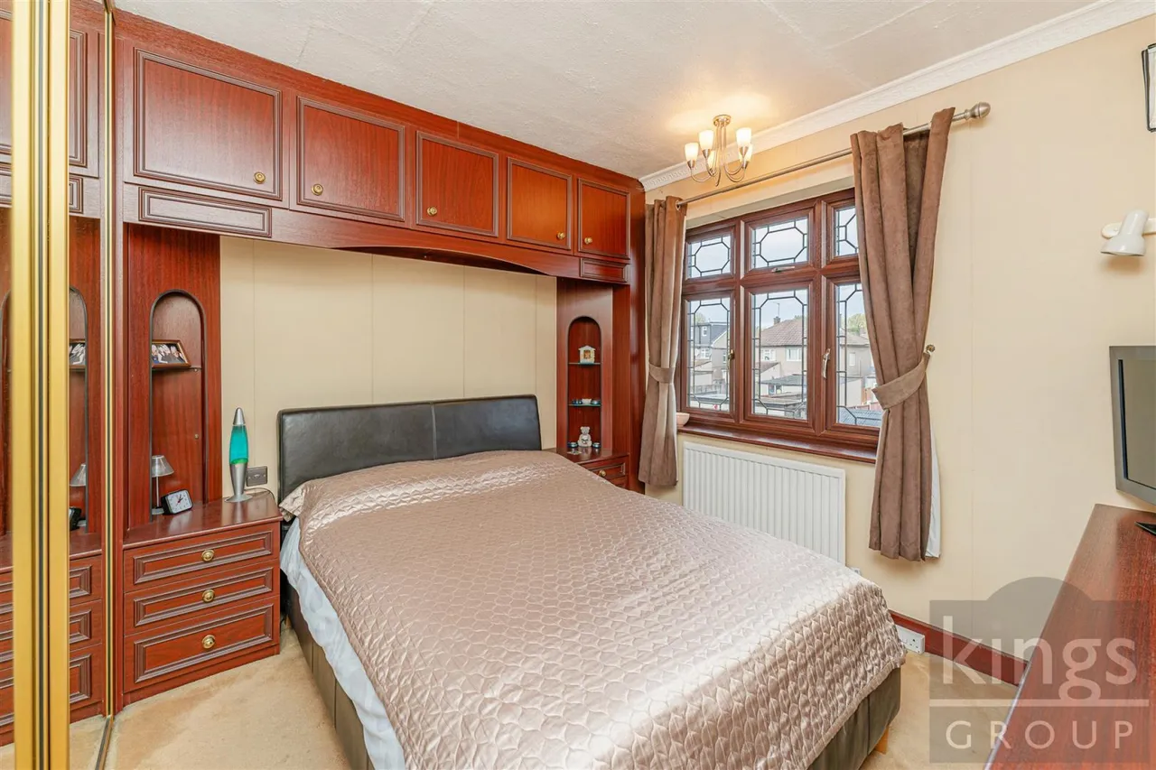 Chestnut Road, Enfield, photo 9
