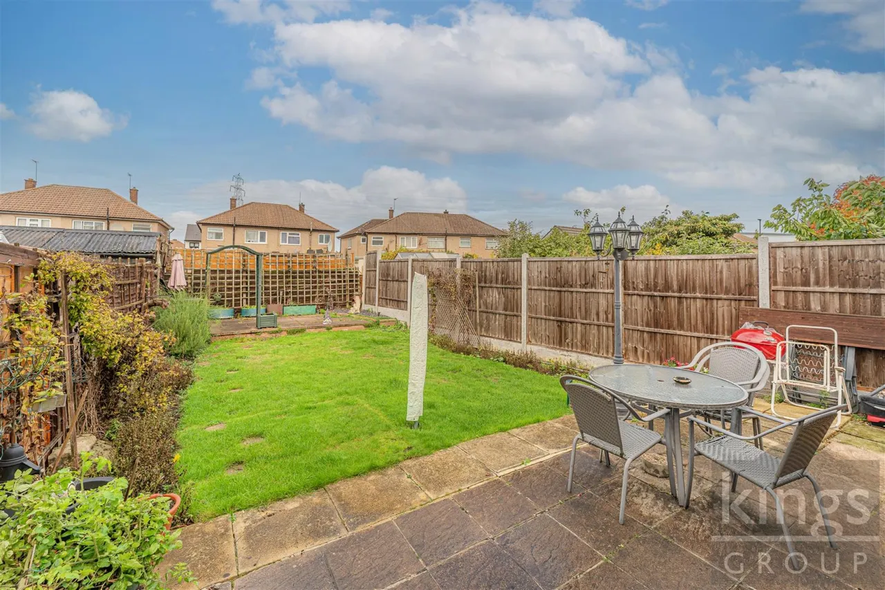 Chestnut Road, Enfield, photo 2