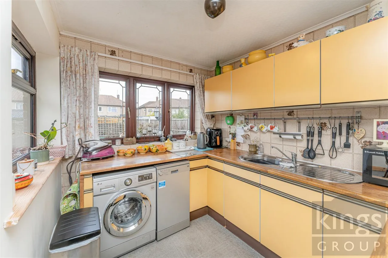 Chestnut Road, Enfield, photo 15