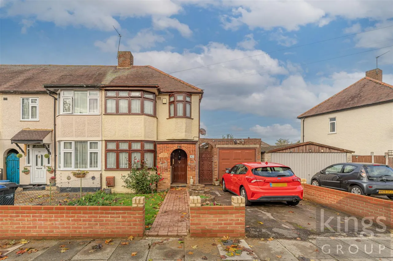 3 bed house for sale, Chestnut Road, Enfield