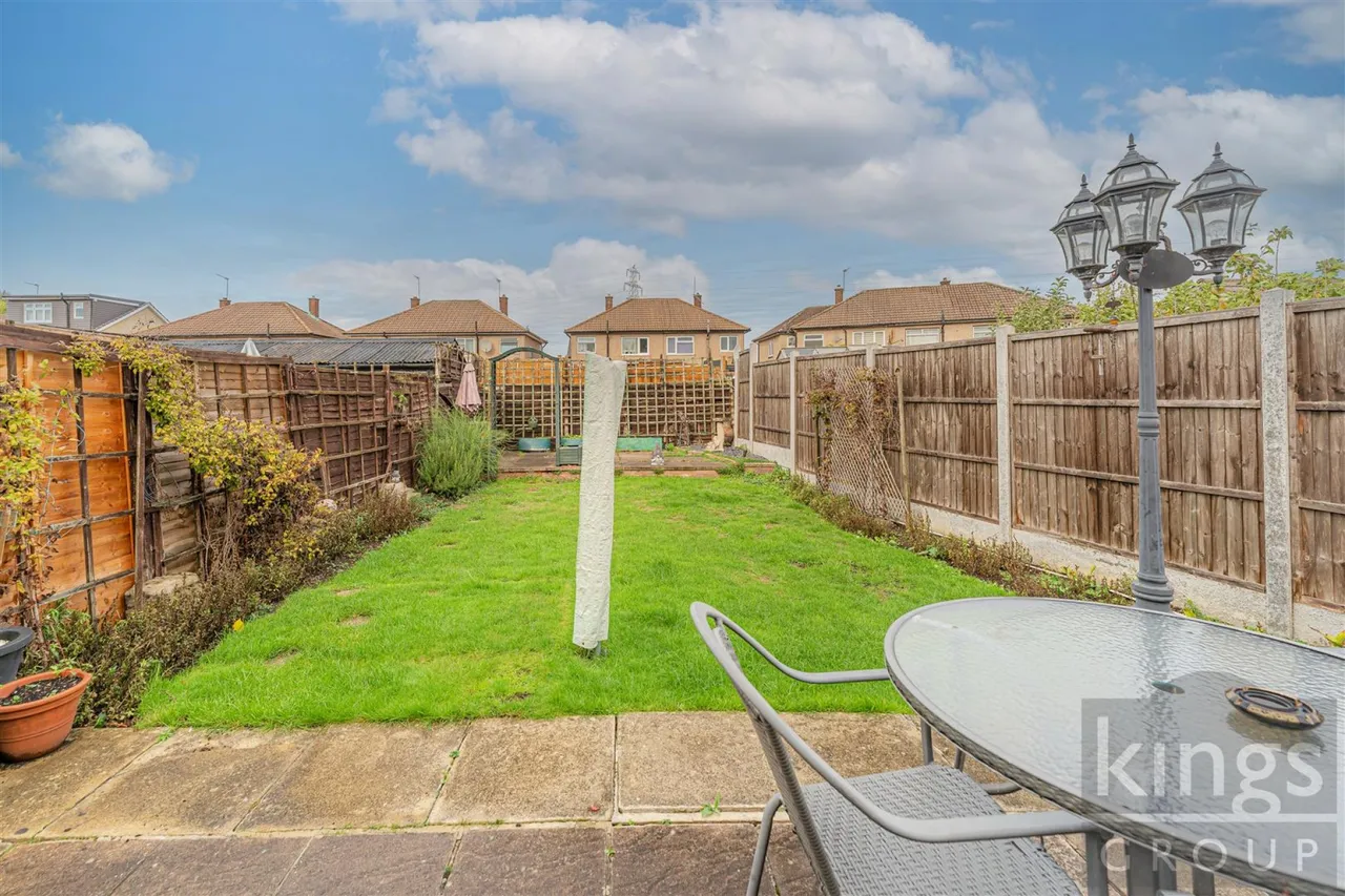 Chestnut Road, Enfield, photo 21