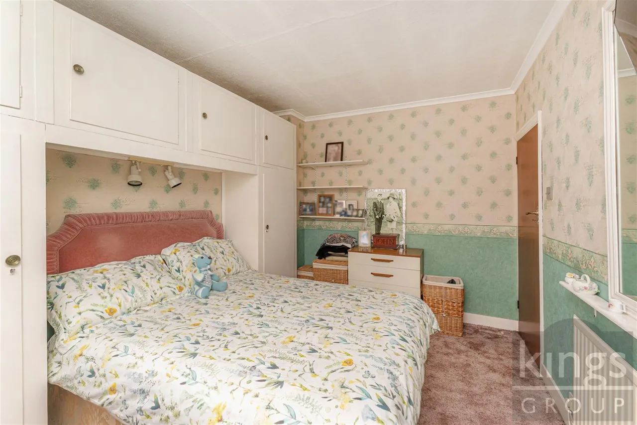 Chestnut Road, Enfield, photo 14