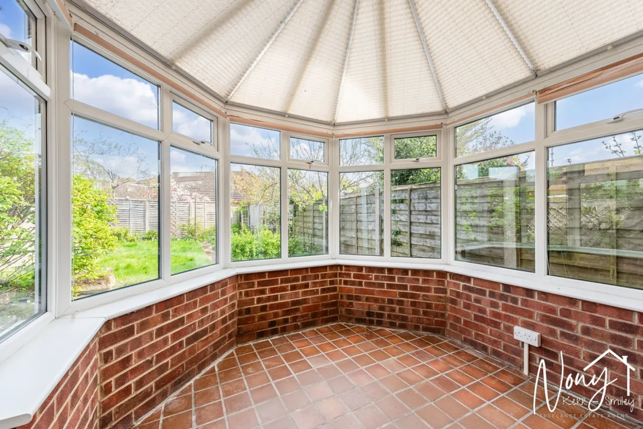 Bereweeke Avenue, Winchester, photo 10