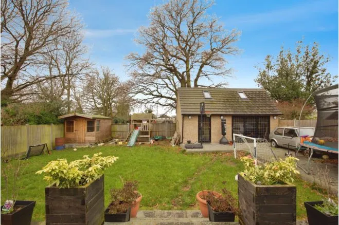Vicarage Road, Hornchurch, RM12, photo 16