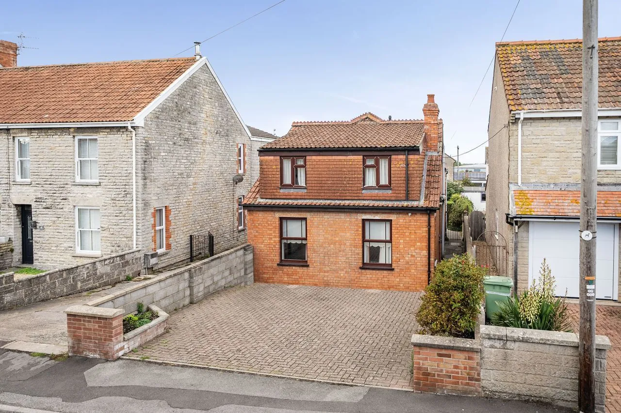 4 bed house for sale, Stonehill, Street, BA16