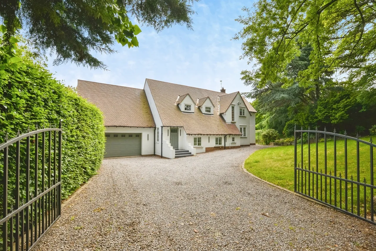 5 bed house for sale — The Grove, Marton-In-Cleveland, Middlesbrough