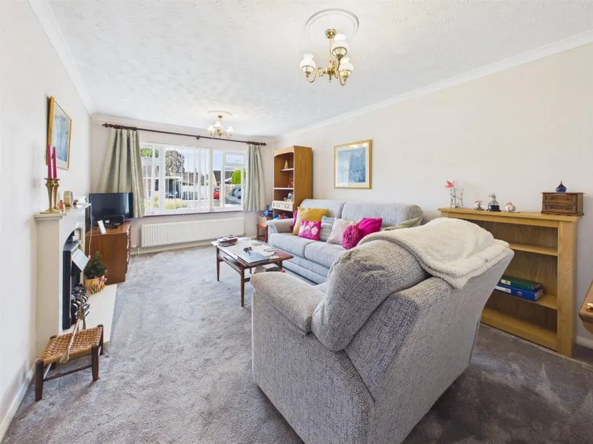 Allendale Close, Longlevens, photo 8
