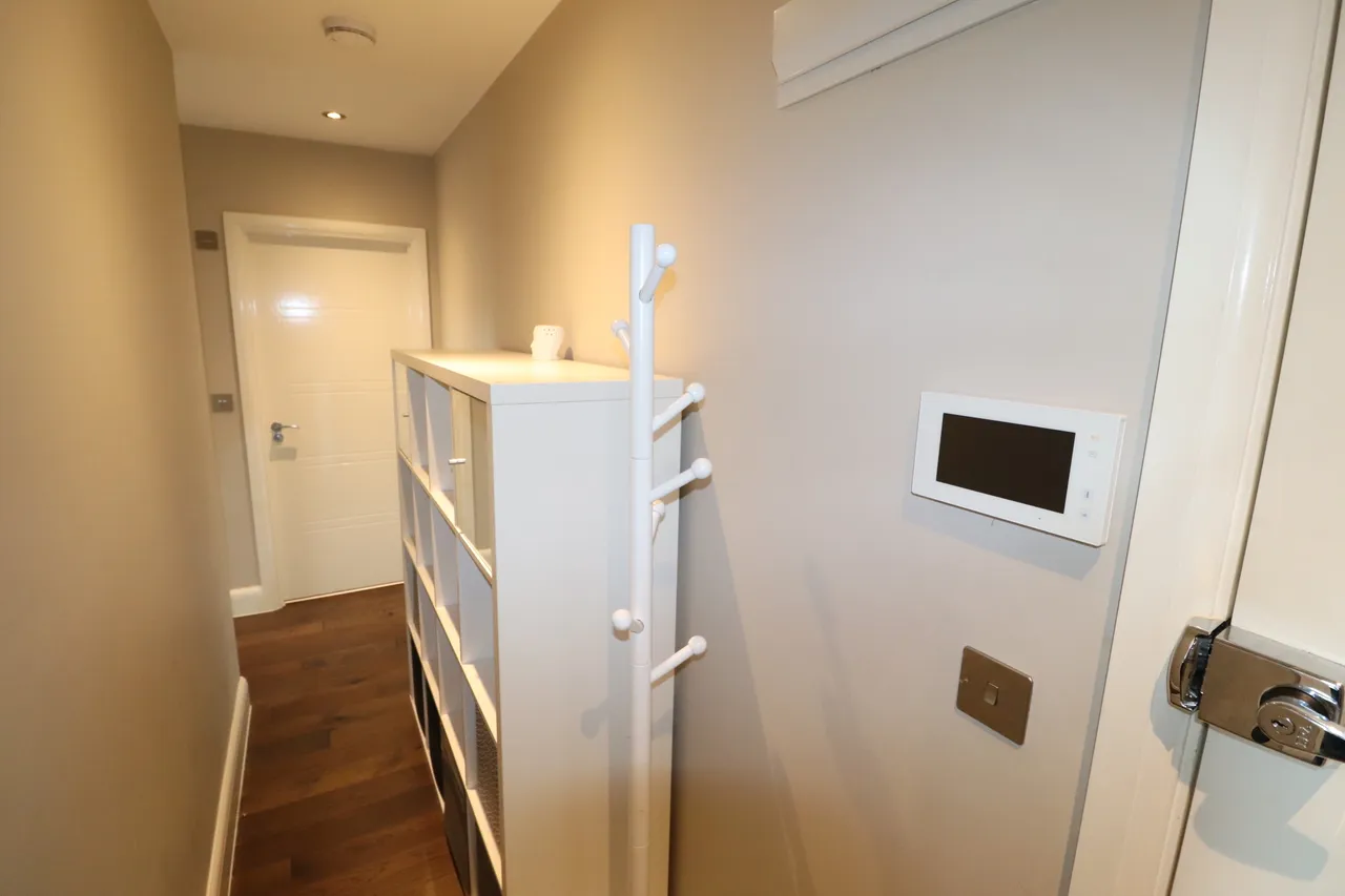 High Street, Brentwood, CM14, photo 7