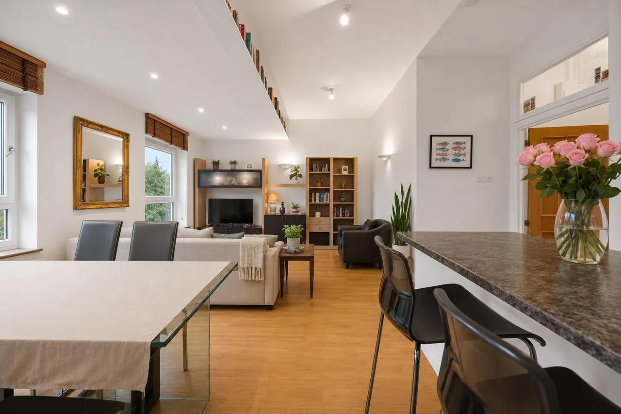 1 bed house for sale — Woodchurch Road South Hampstead, London NW6 3PL