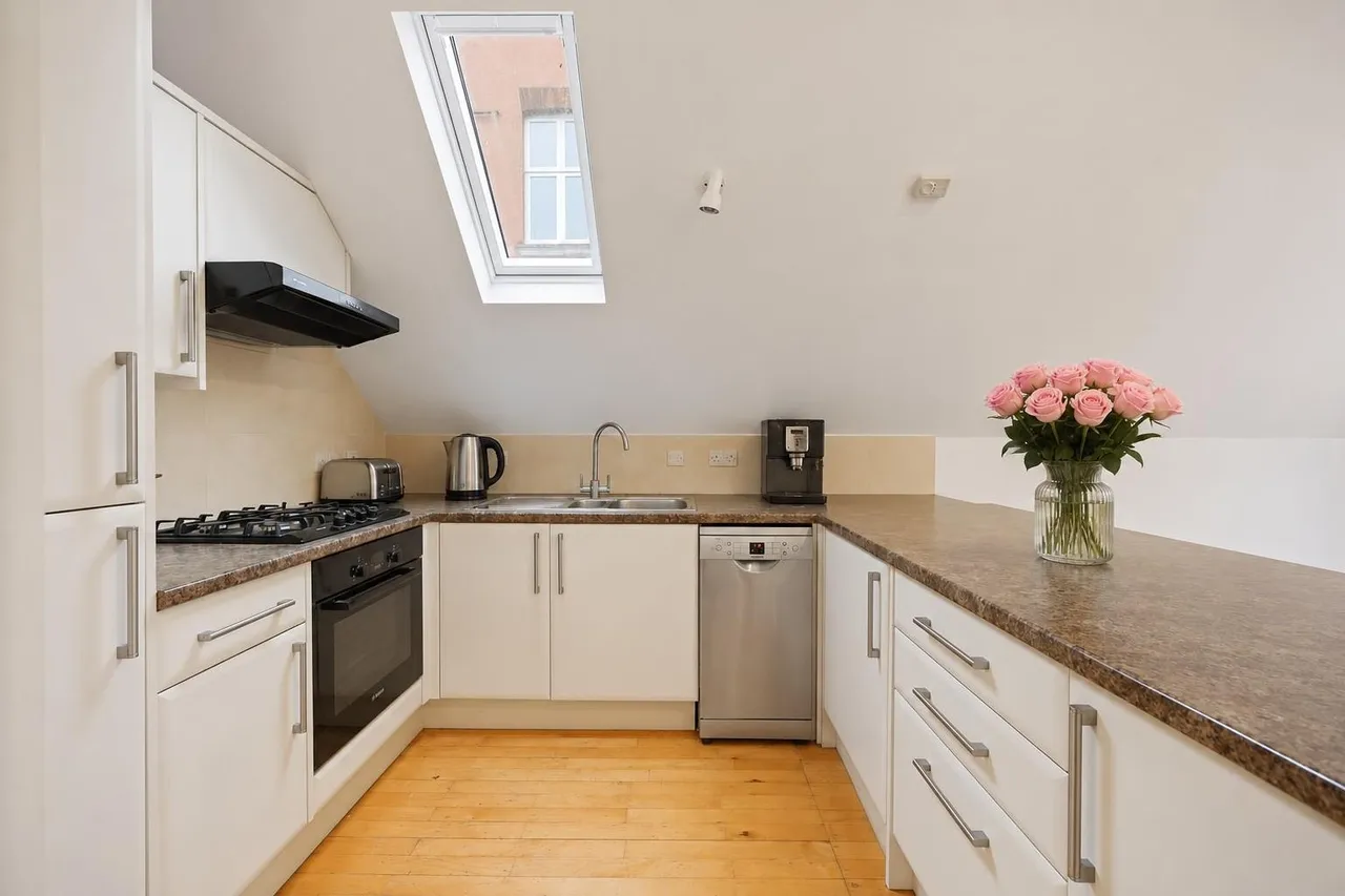 Woodchurch Road South Hampstead, London NW6 3PL, photo 5