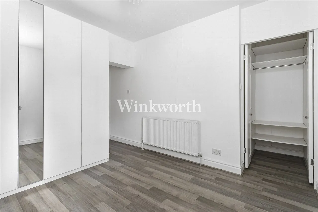 Haslemere Road, London, N21, photo 11