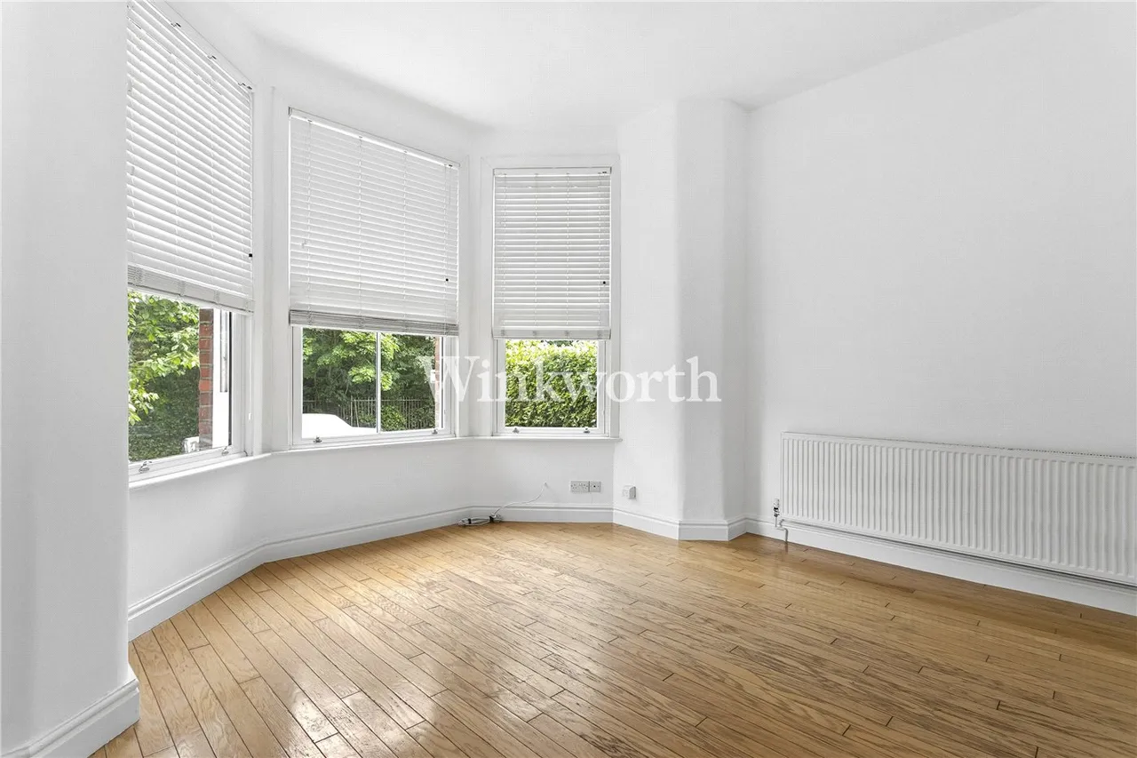 Haslemere Road, London, N21, photo 3
