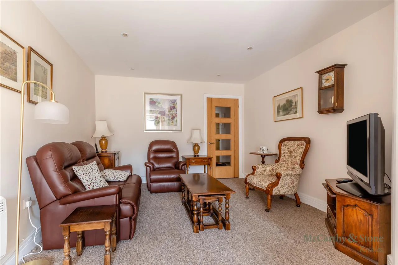 Hanbury Road, Droitwich, WR9, photo 7