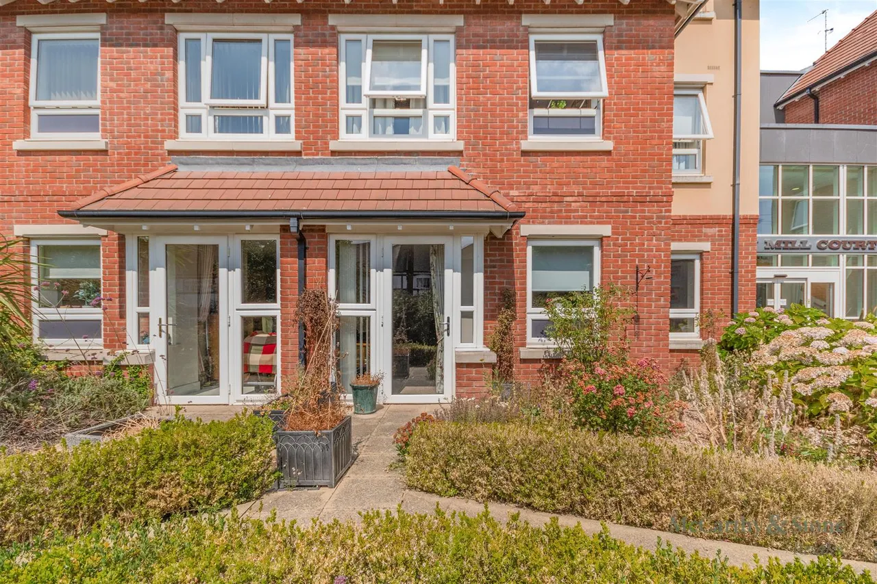 Hanbury Road, Droitwich, WR9, photo 12
