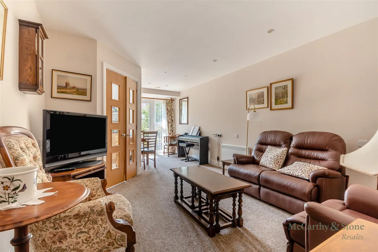 Hanbury Road, Droitwich, WR9, photo 5