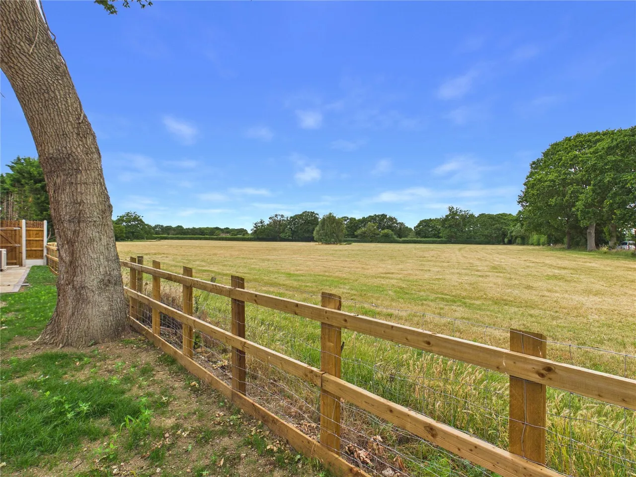 Harwich Road, Little Clacton, CO16, photo 4