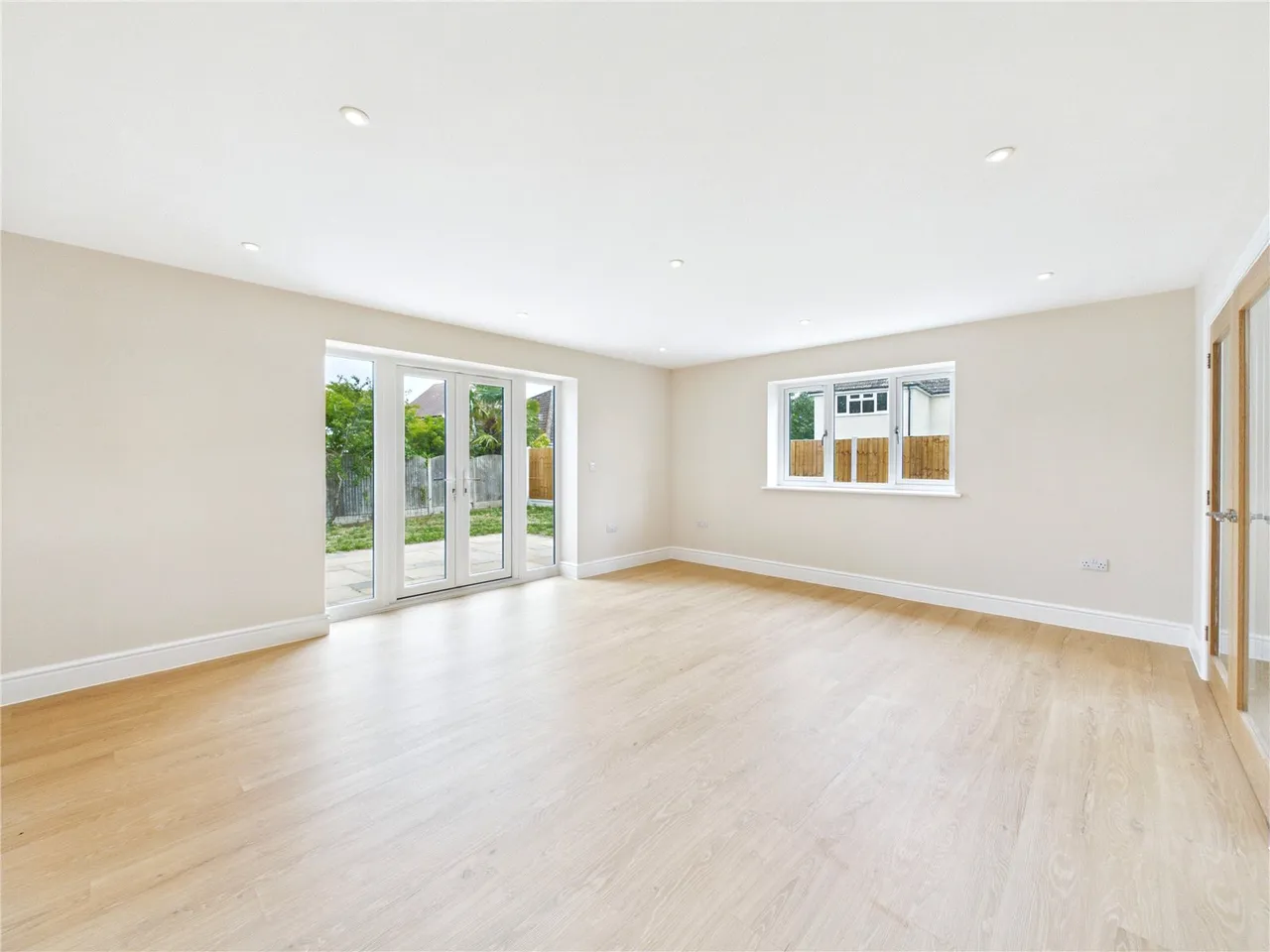 Harwich Road, Little Clacton, CO16, photo 6