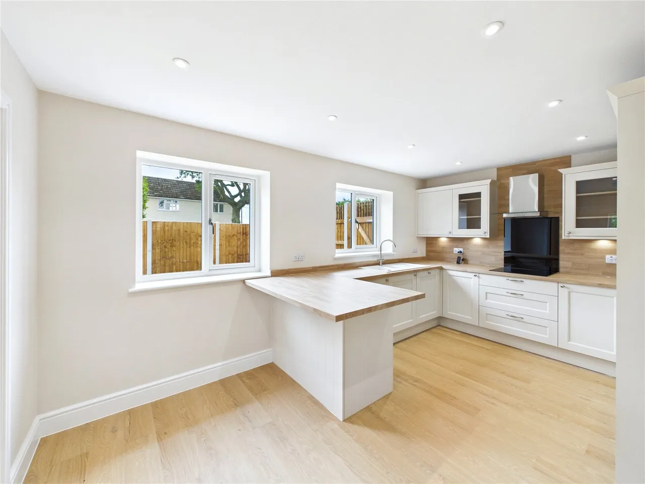 Harwich Road, Little Clacton, CO16, photo 7
