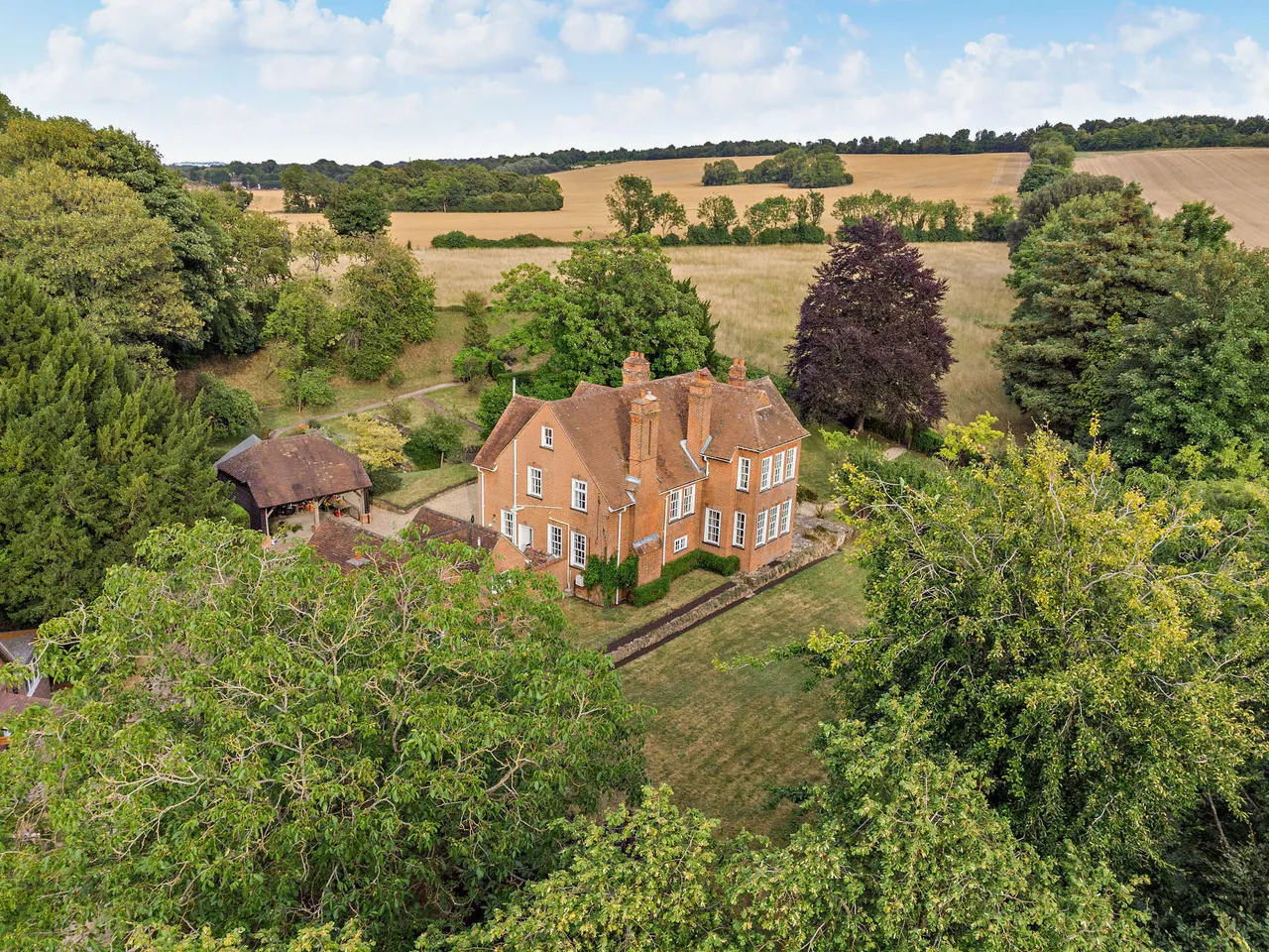 Wanborough Hill, Guildford, GU3, photo 2