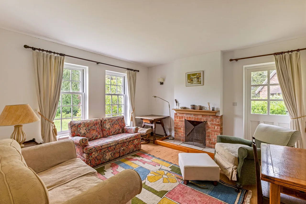 Wanborough Hill, Guildford, GU3, photo 5