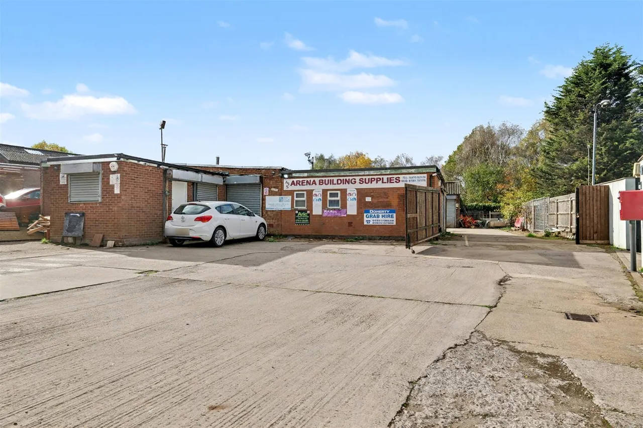 Bedlam Lane, Longford, Coventry, photo 16