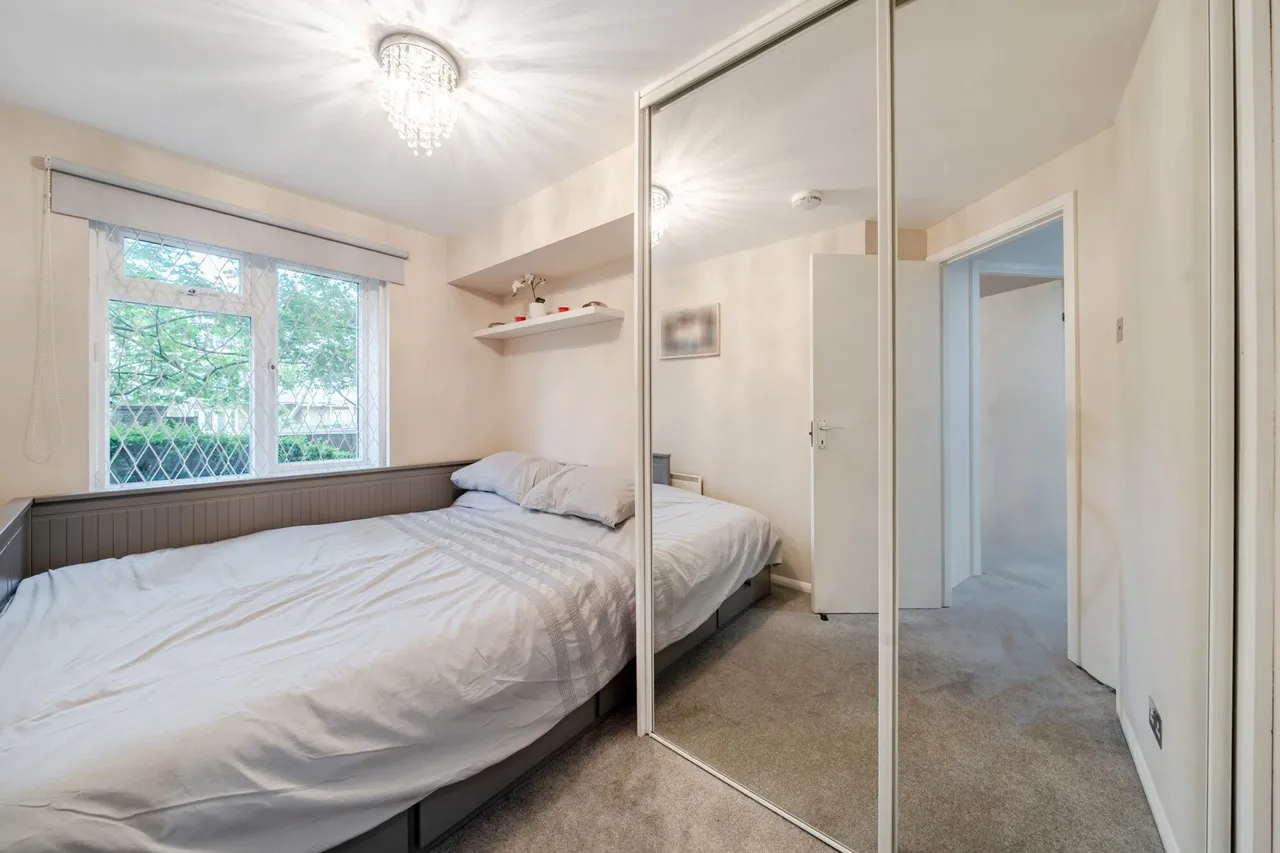 Weald Close, SE16, photo 12