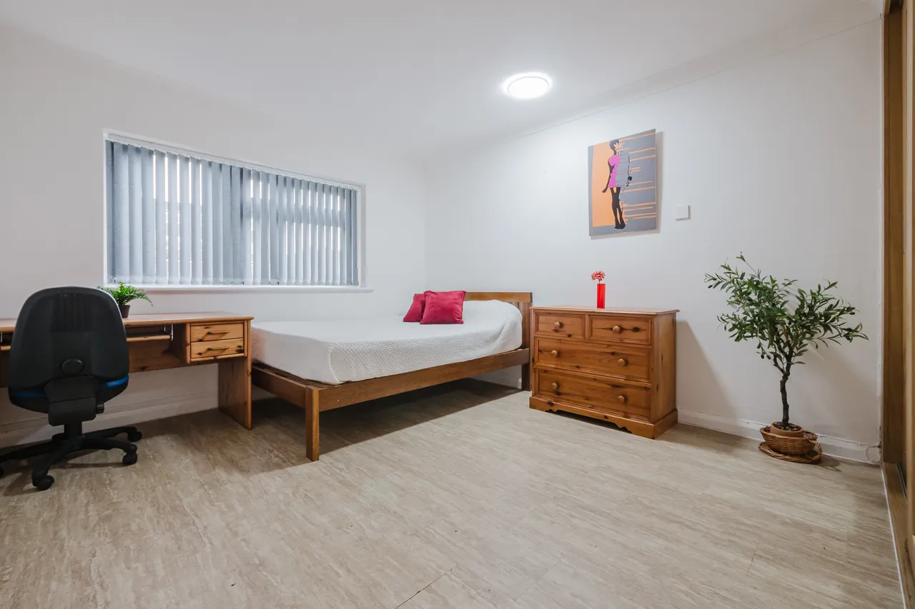 Willow Court, Levenshulme M14, photo 8