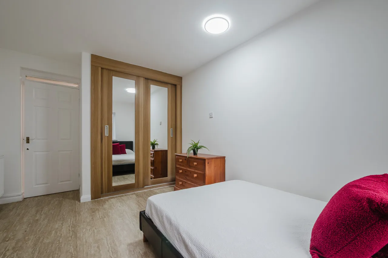 Willow Court, Levenshulme M14, photo 2
