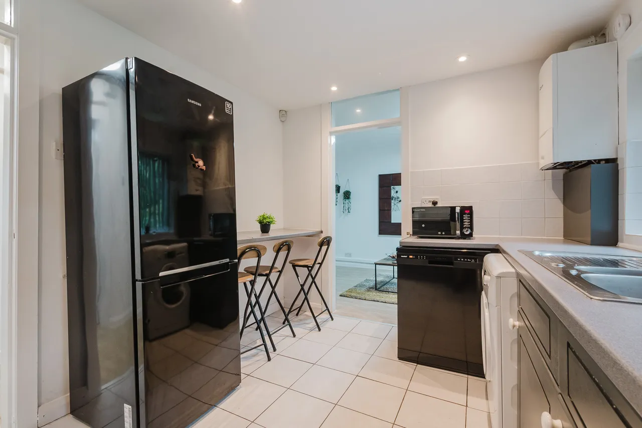 Willow Court, Levenshulme M14, photo 10