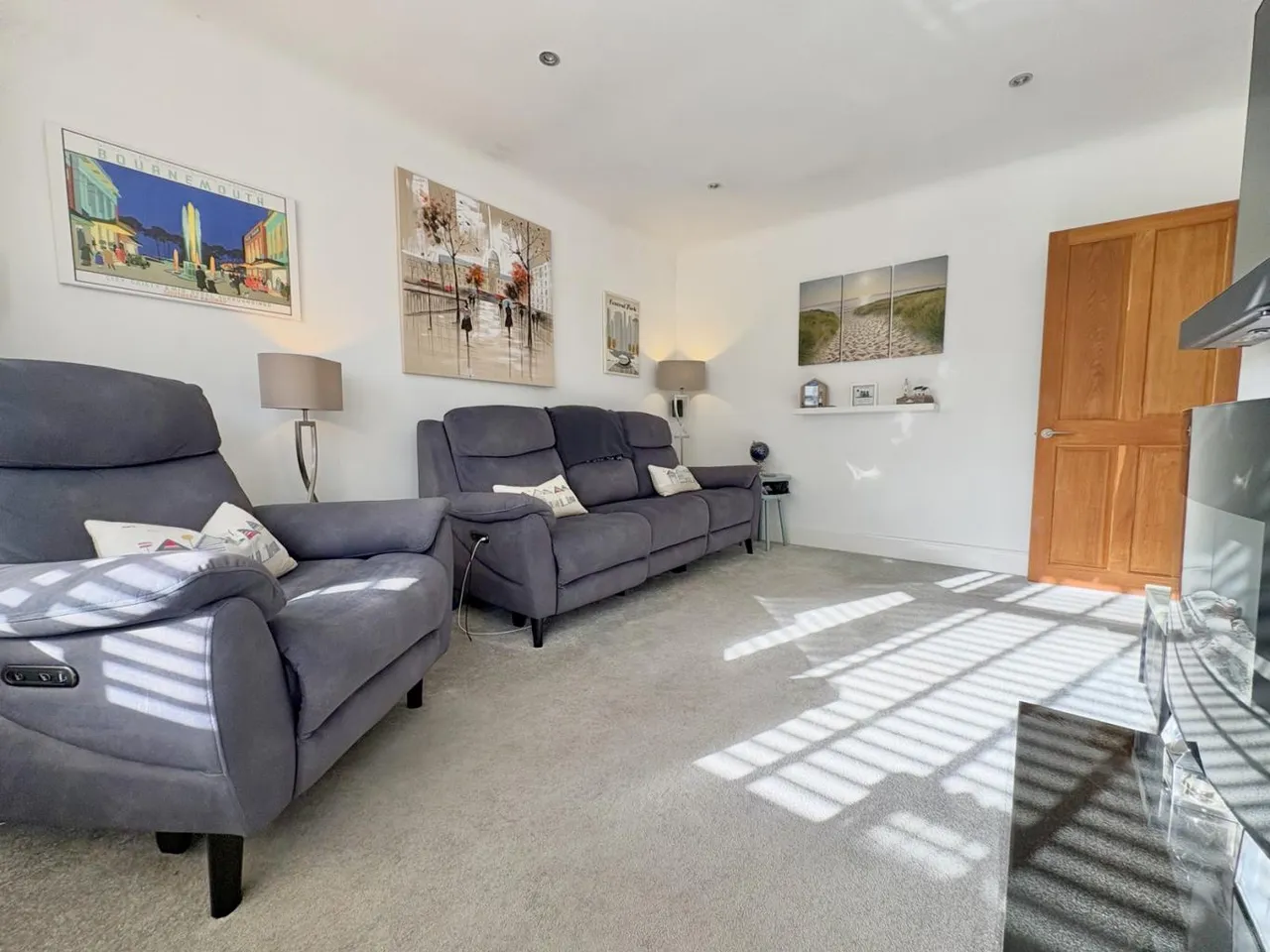 Playfields Drive, BH12, photo 9