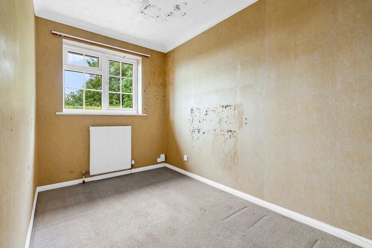 Church Field, Ware, SG12, photo 13