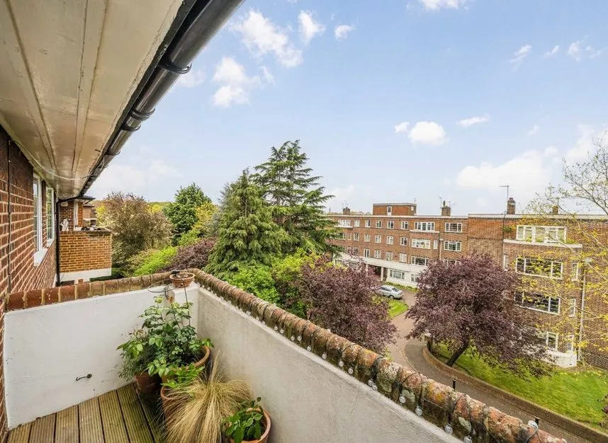 Sheen Court, Richmond, TW10, photo 7