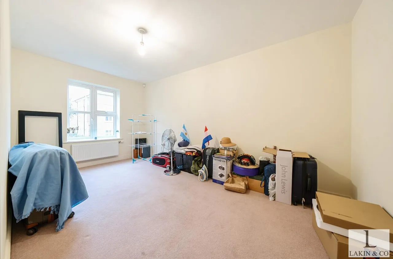 Heacham Avenue, Ickenham, UB10 8TR, photo 9