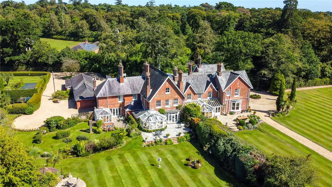 13 bed house for sale, Holmsley South, New Forest, BH23