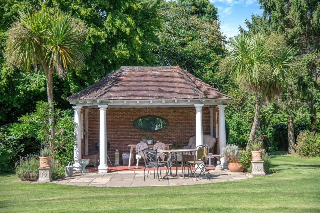 Holmsley South, New Forest, BH23, photo 30