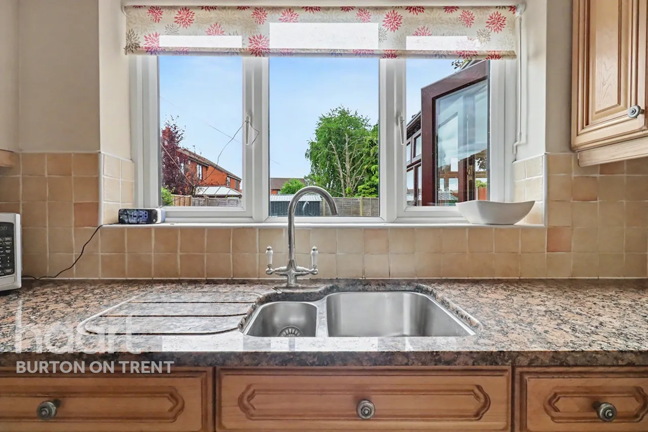 Lanes Close, Kings Bromley, DE13, photo 10